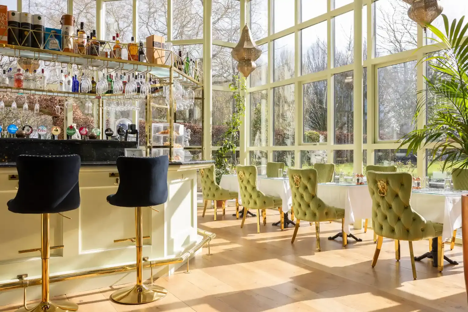 Garden bar  with seating www.barberstowncastle.ie_v3